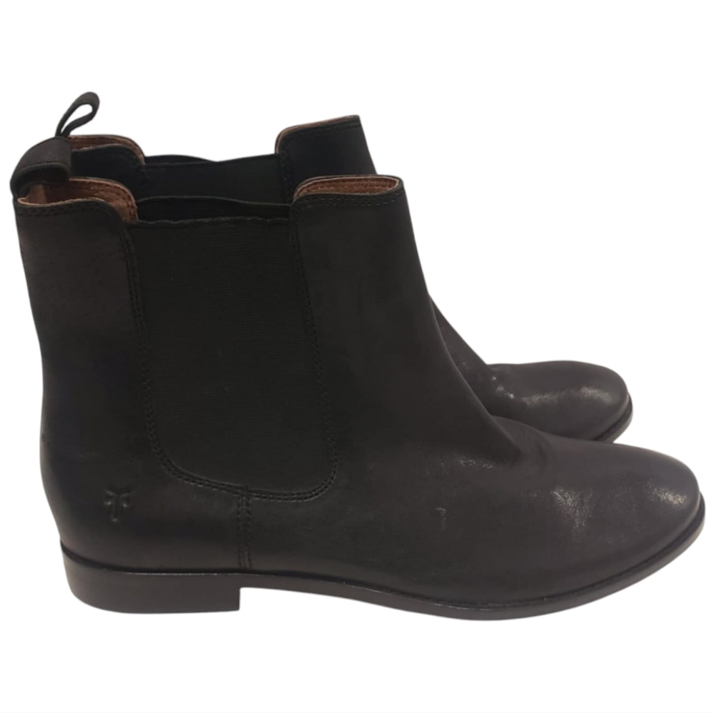 FRYE  black leather short ankle boots. SZ‎ 11 NEW
